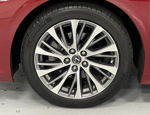 used 2020 Lexus ES 300h car, priced at $29,750