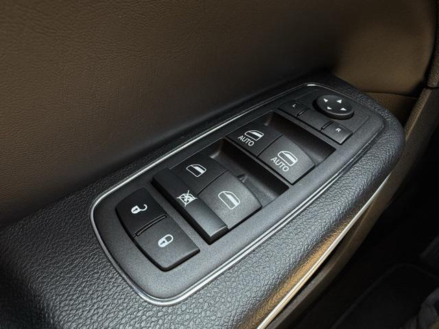 used 2022 Chrysler 300 car, priced at $27,000