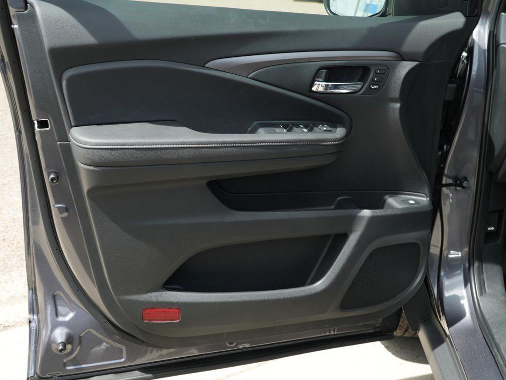 new 2025 Honda Ridgeline car, priced at $42,893