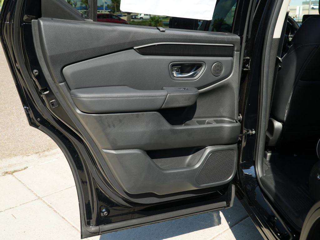 new 2025 Honda Pilot car, priced at $52,894
