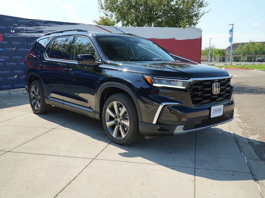 new 2025 Honda Pilot car, priced at $52,894