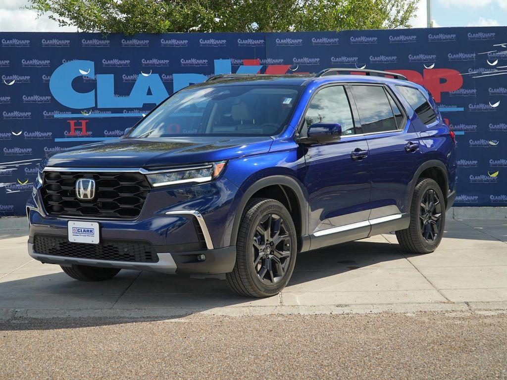 new 2025 Honda Pilot car, priced at $51,405
