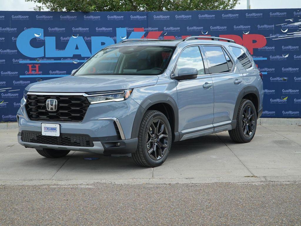 new 2025 Honda Pilot car, priced at $51,342