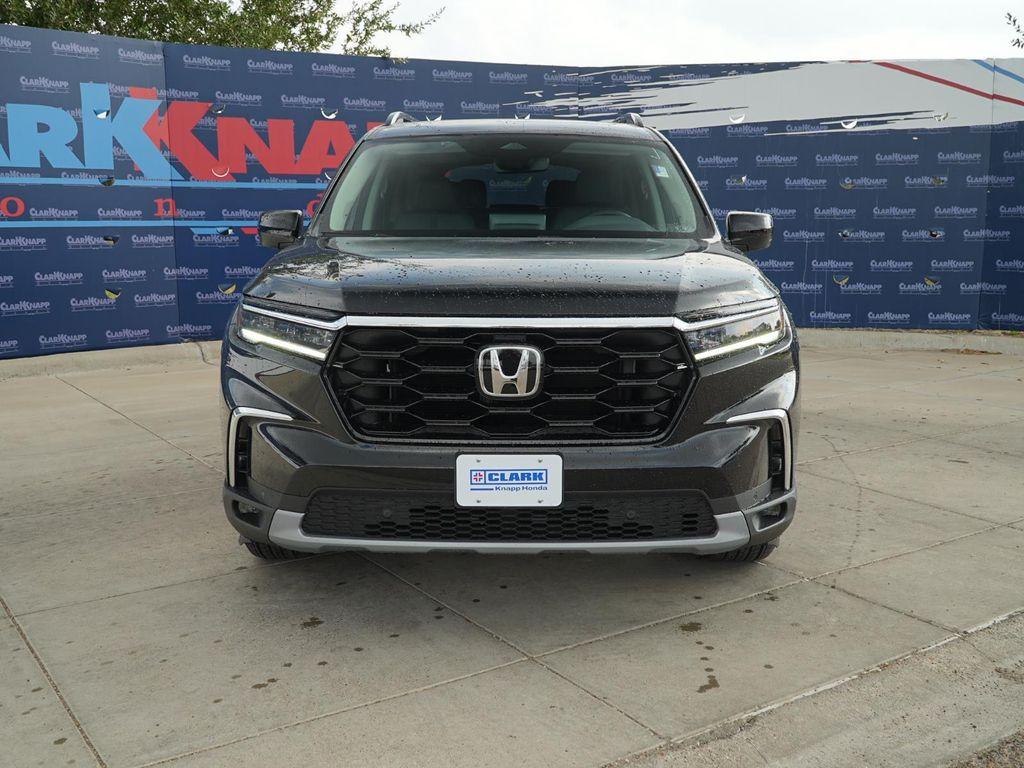new 2025 Honda Pilot car, priced at $47,035