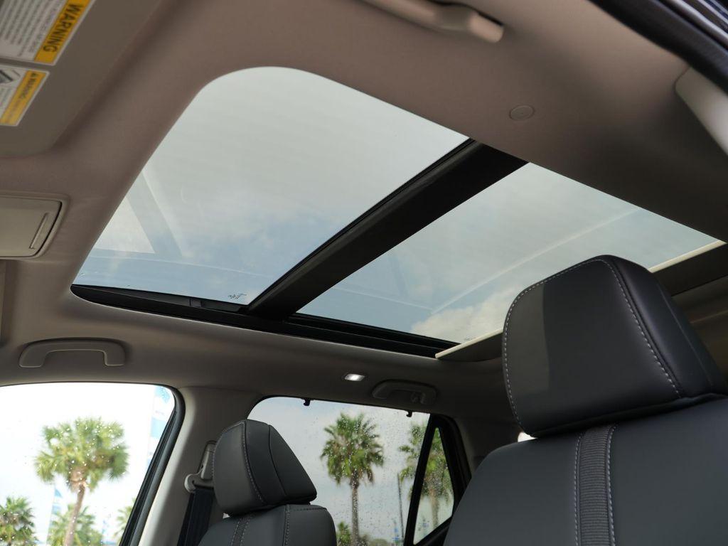 new 2025 Honda Pilot car, priced at $47,035