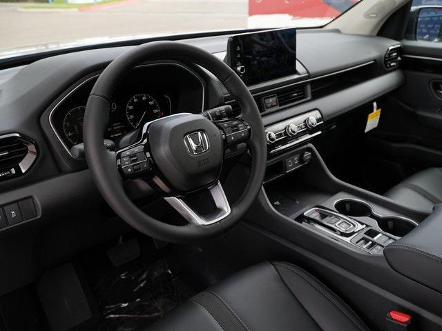 new 2025 Honda Pilot car, priced at $49,405