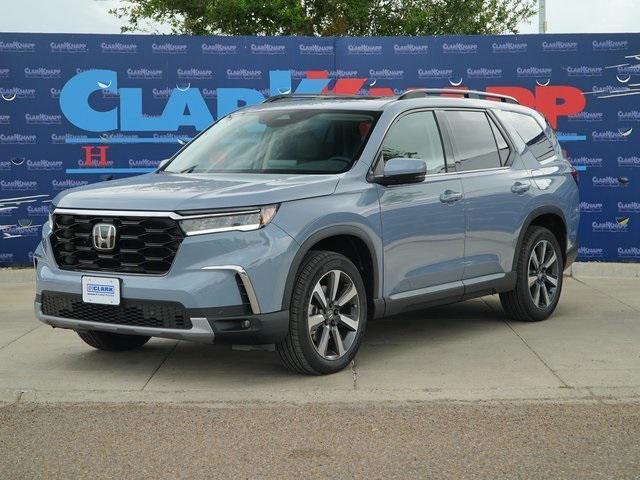 new 2025 Honda Pilot car, priced at $49,405