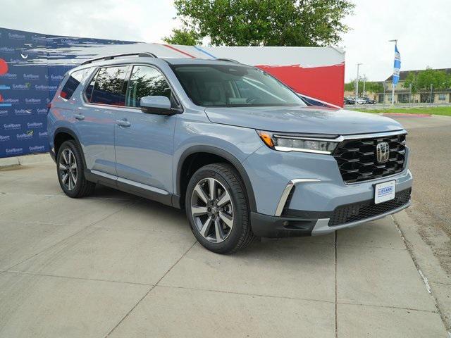 new 2025 Honda Pilot car, priced at $49,405