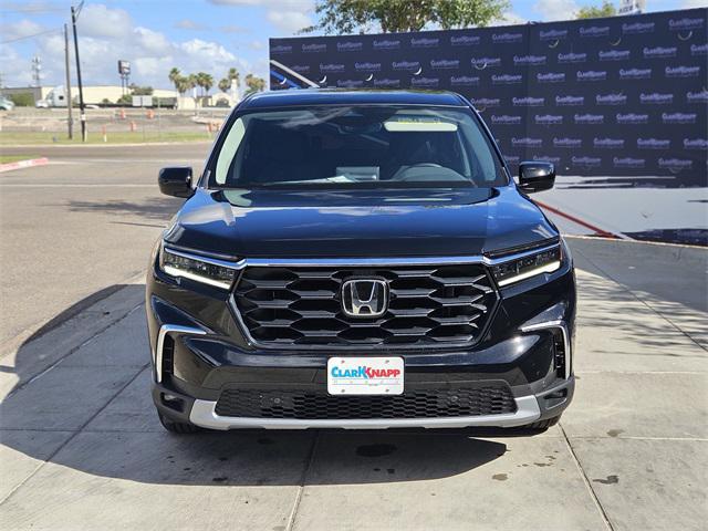 new 2025 Honda Pilot car, priced at $47,425