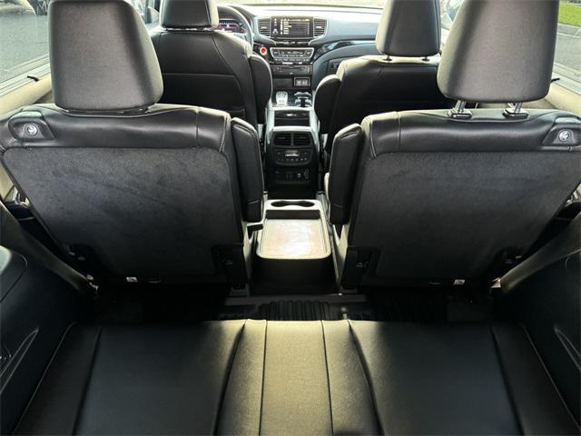 used 2022 Honda Pilot car, priced at $33,246