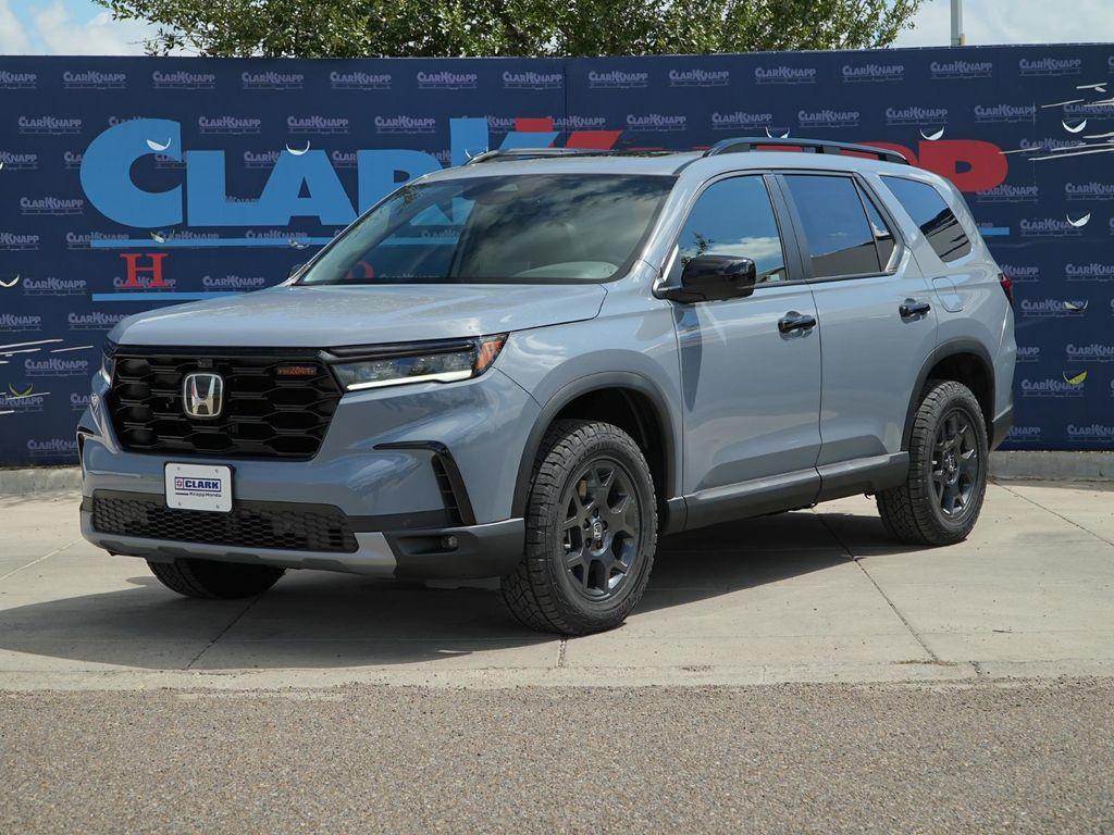 new 2025 Honda Pilot car, priced at $51,830