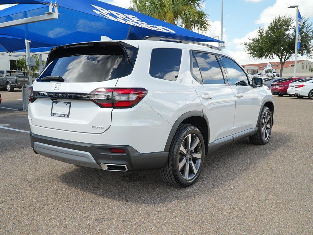 used 2025 Honda Pilot car, priced at $53,995