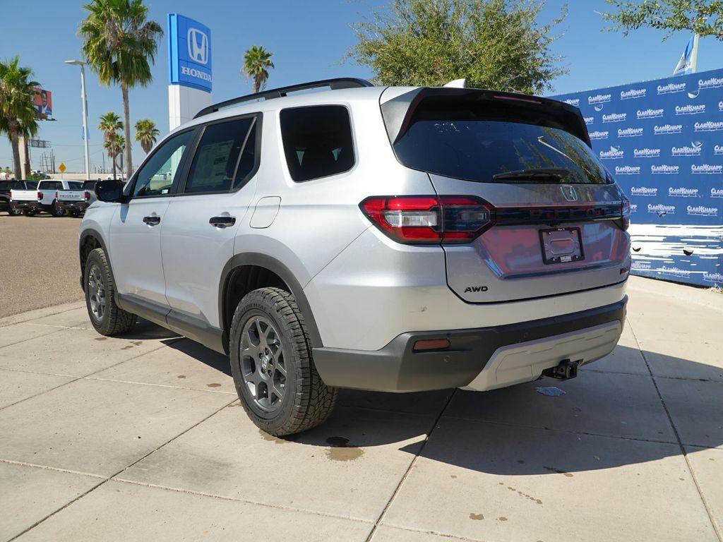 new 2025 Honda Pilot car, priced at $48,859