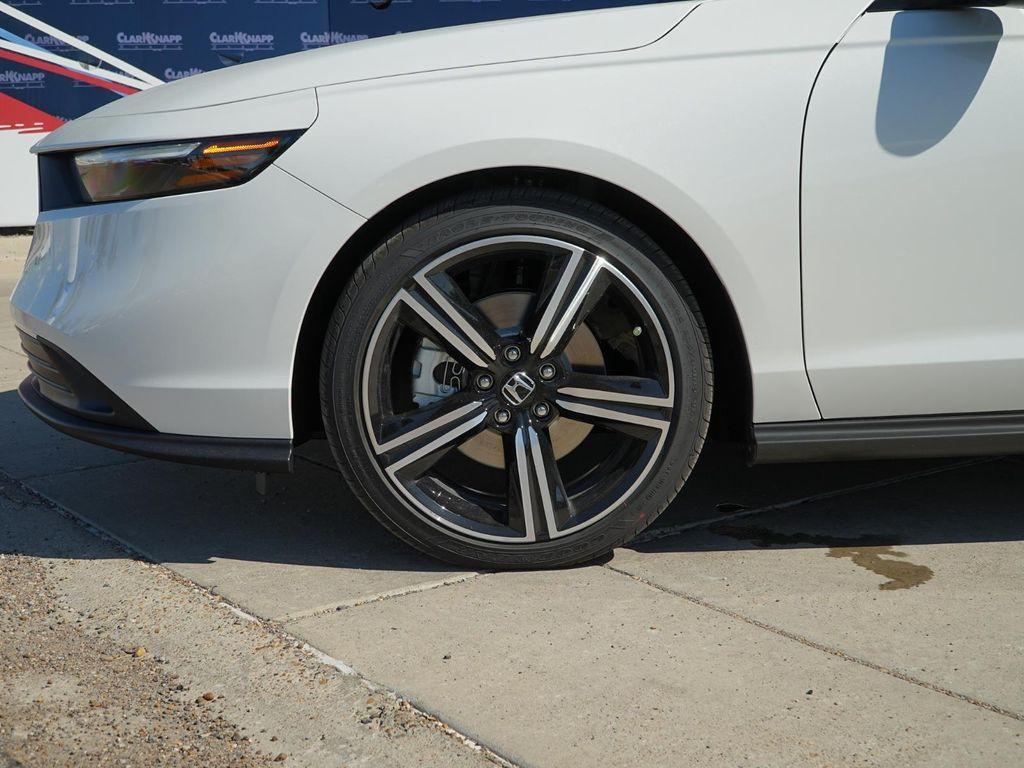 new 2025 Honda Accord Hybrid car, priced at $33,893