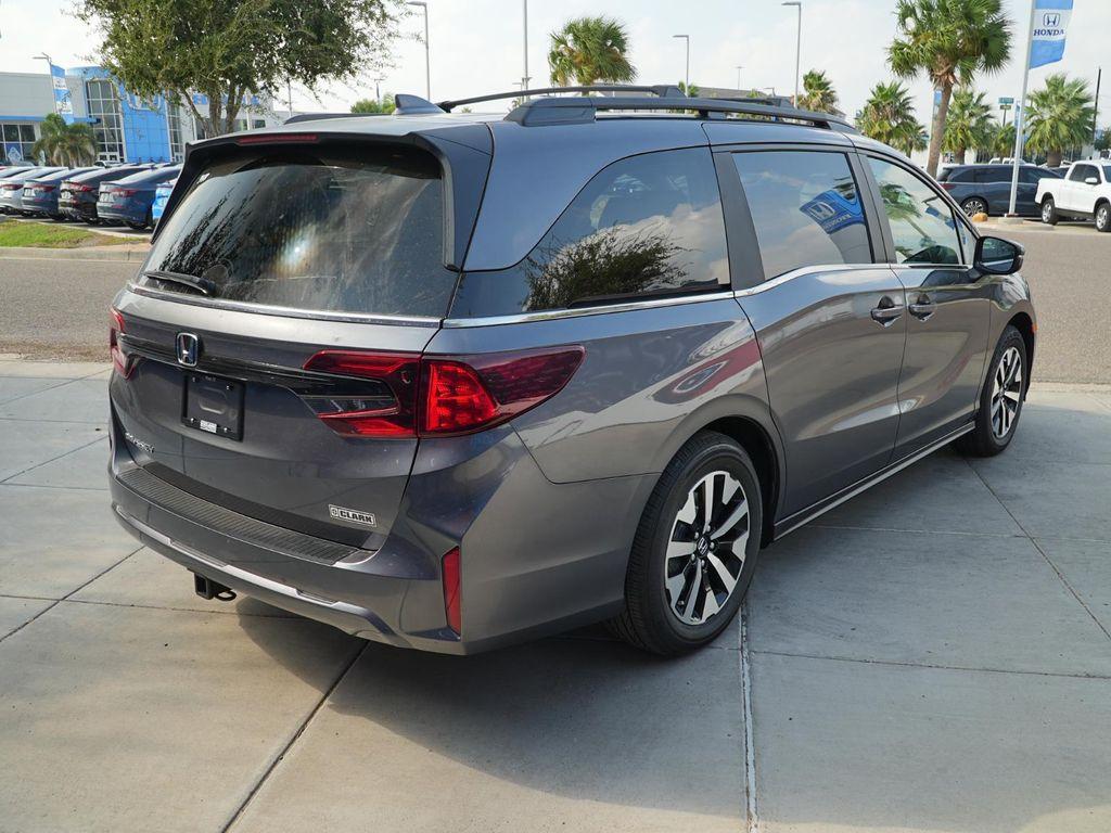 new 2026 Honda Odyssey car, priced at $43,090