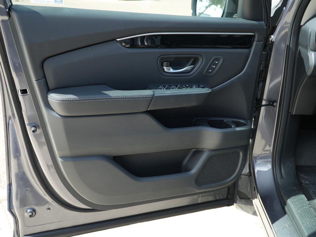 new 2025 Honda Pilot car, priced at $49,562