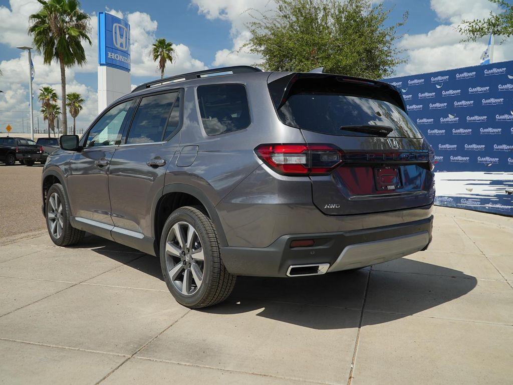 new 2025 Honda Pilot car, priced at $49,562