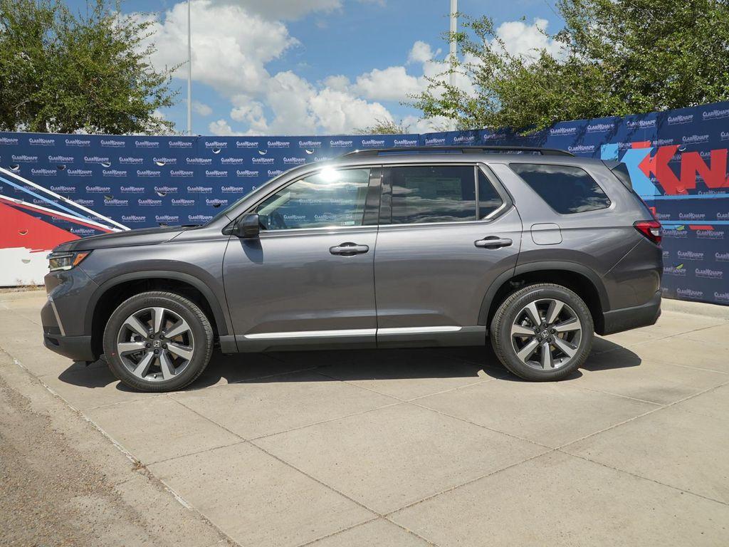 new 2025 Honda Pilot car, priced at $49,562
