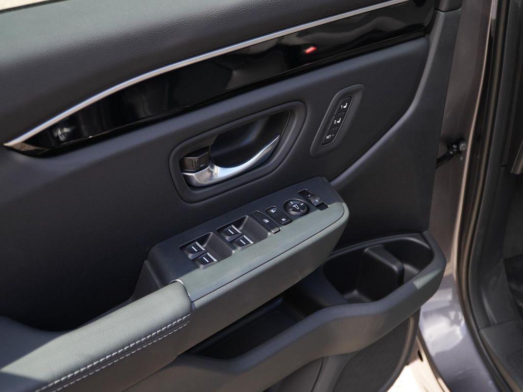 new 2025 Honda Pilot car, priced at $49,562
