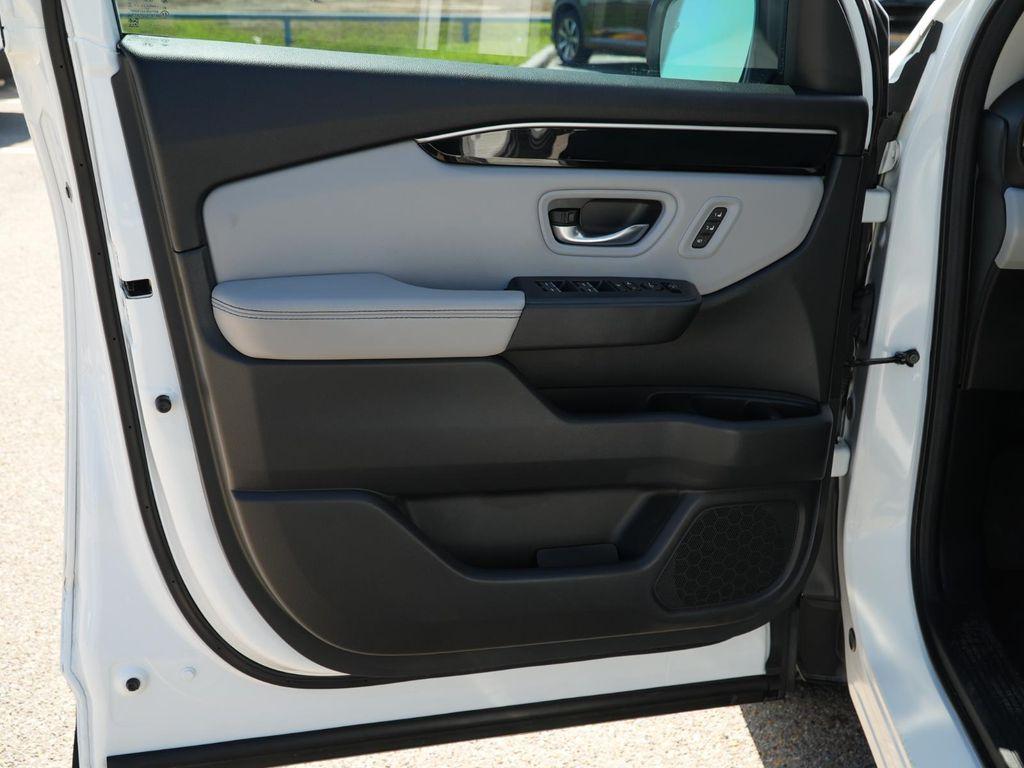 used 2023 Honda Pilot car, priced at $39,709