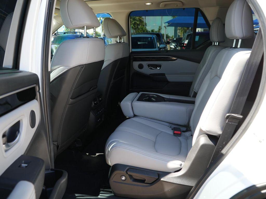 used 2023 Honda Pilot car, priced at $39,709