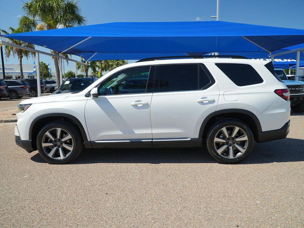 used 2023 Honda Pilot car, priced at $39,709