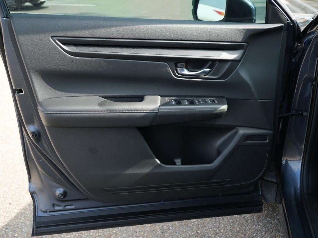 used 2025 Honda CR-V car, priced at $28,684