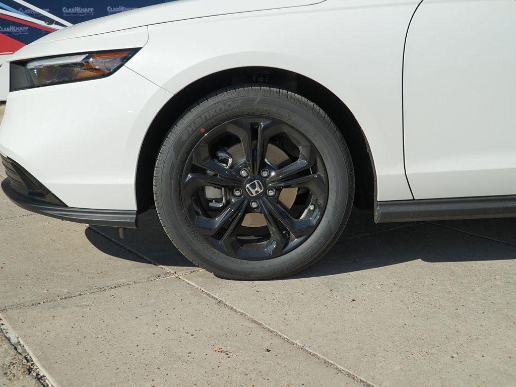 new 2025 Honda Accord car, priced at $30,922