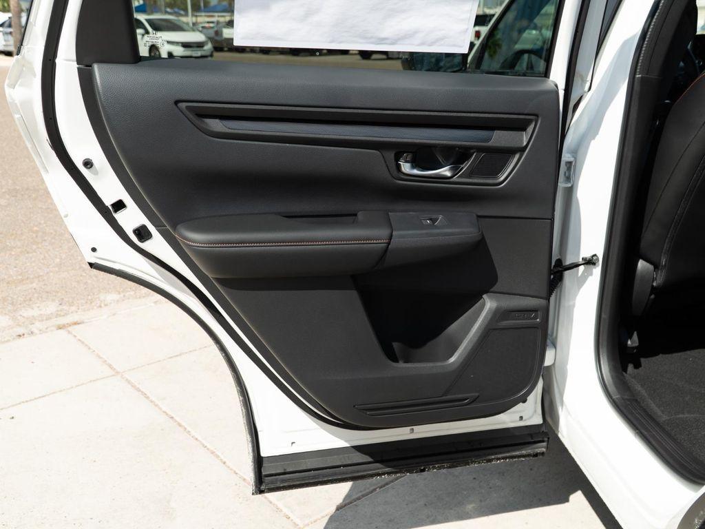 new 2026 Honda CR-V Hybrid car, priced at $40,445