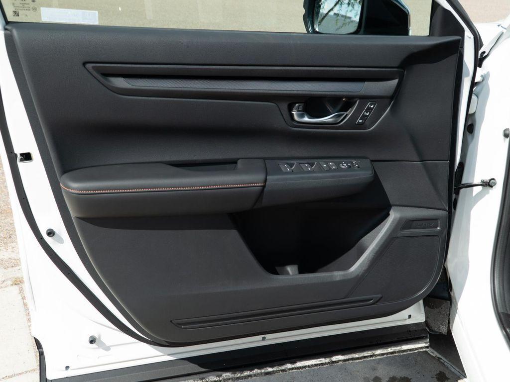 new 2026 Honda CR-V Hybrid car, priced at $40,445