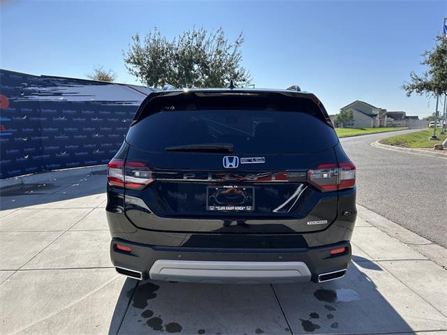 new 2025 Honda Pilot car, priced at $48,895