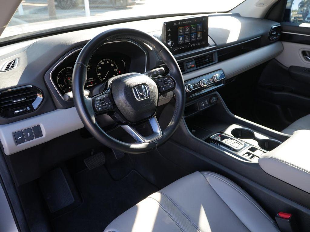 used 2024 Honda Pilot car, priced at $40,188