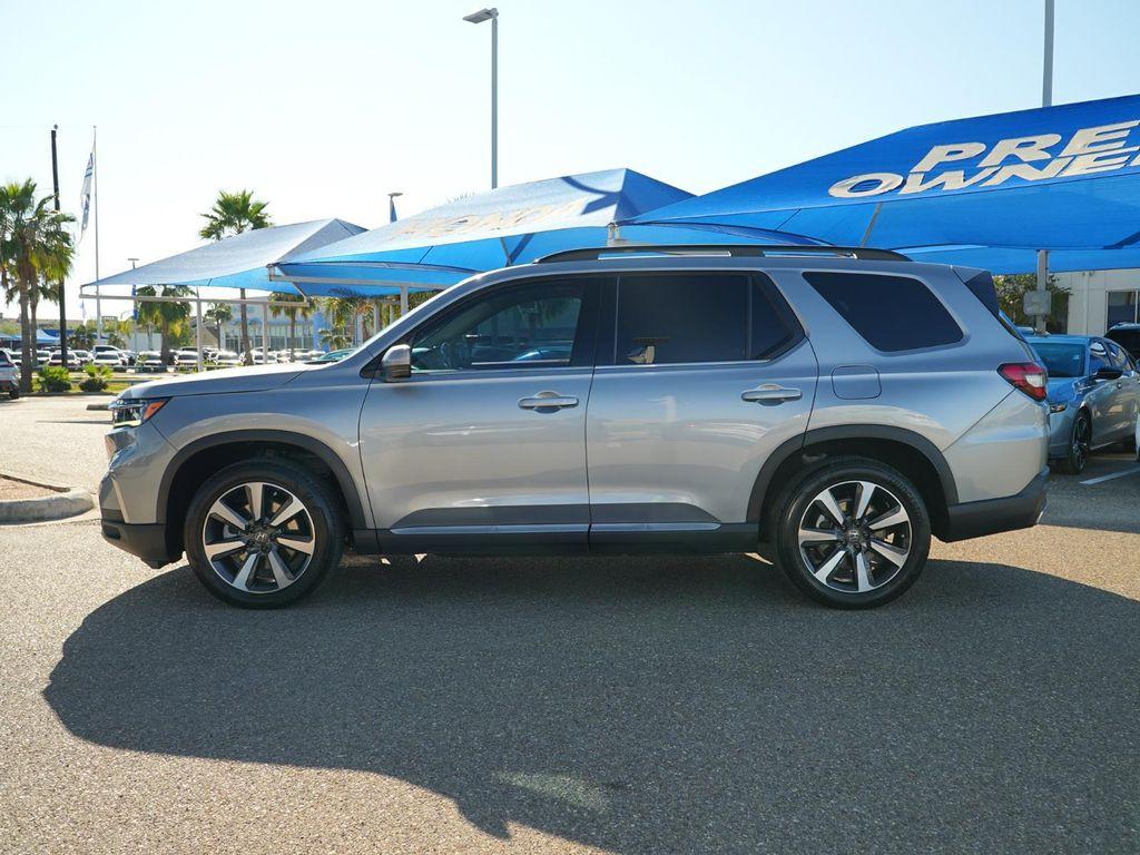 used 2024 Honda Pilot car, priced at $40,188
