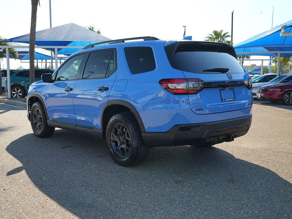 used 2025 Honda Pilot car, priced at $46,778