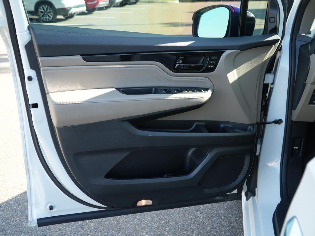 used 2023 Honda Odyssey car, priced at $35,164