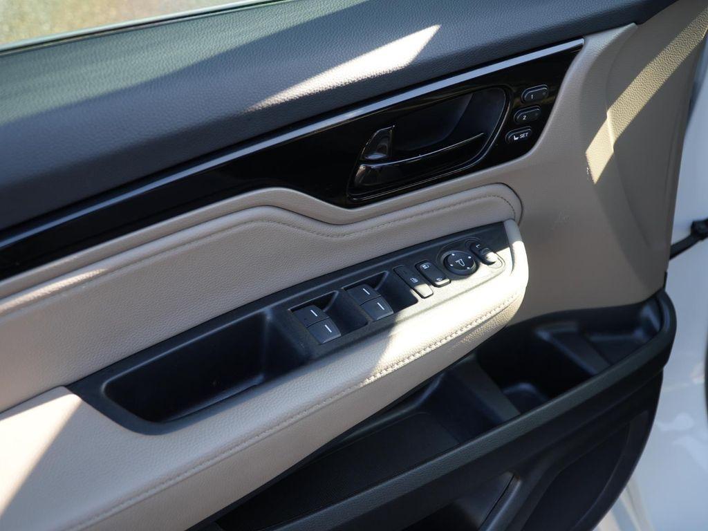used 2023 Honda Odyssey car, priced at $35,164