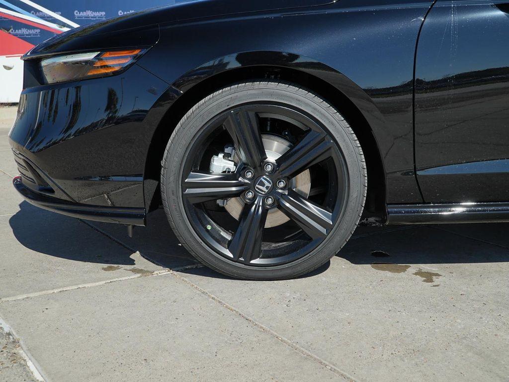 new 2025 Honda Accord Hybrid car, priced at $35,107