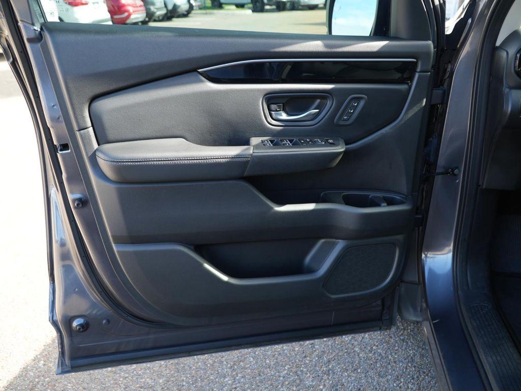 used 2023 Honda Pilot car, priced at $32,411