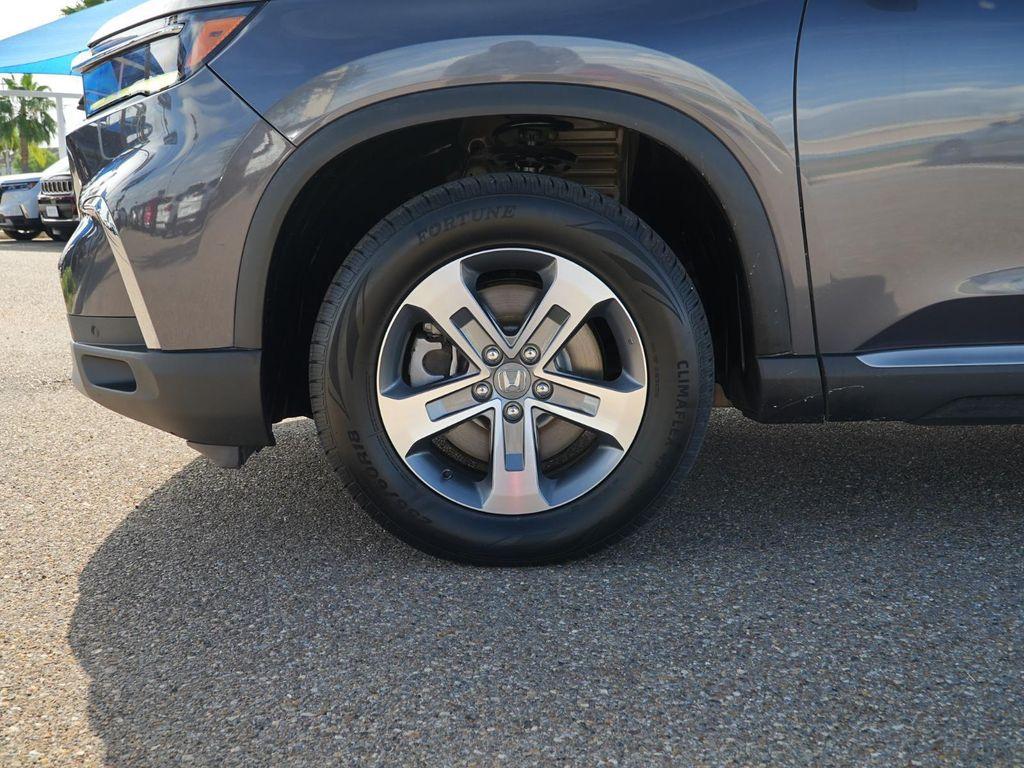 used 2023 Honda Pilot car, priced at $32,411