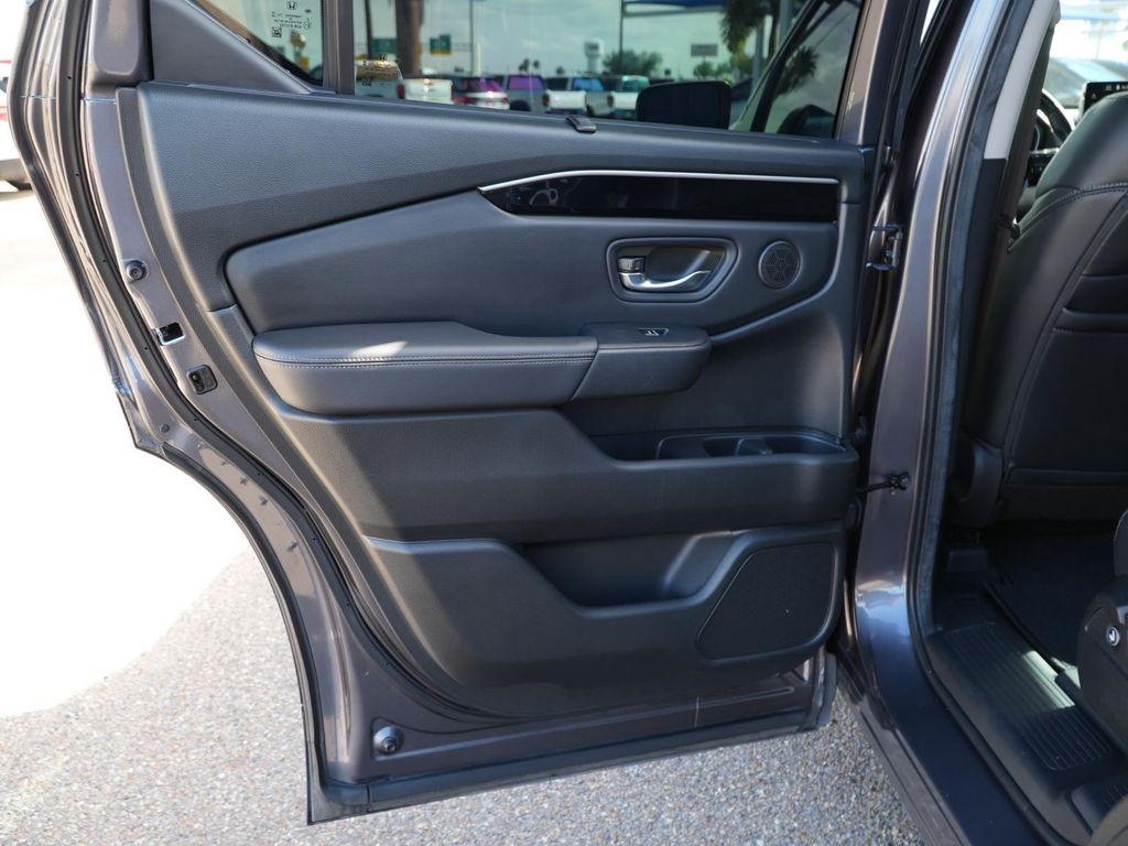 used 2023 Honda Pilot car, priced at $32,411
