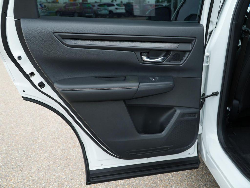 used 2025 Honda CR-V Hybrid car, priced at $34,909