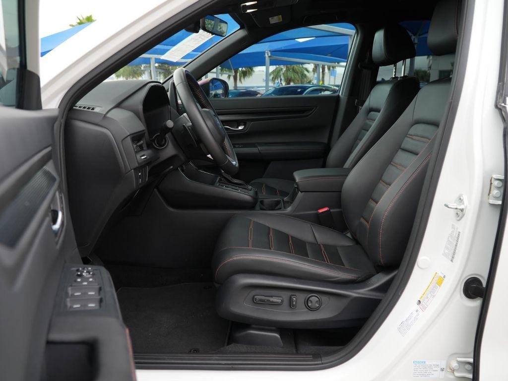 used 2025 Honda CR-V Hybrid car, priced at $34,909