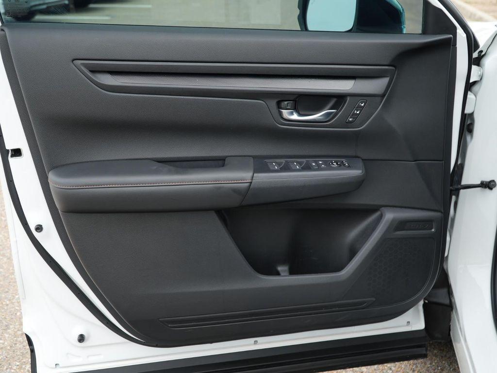 used 2025 Honda CR-V Hybrid car, priced at $34,909