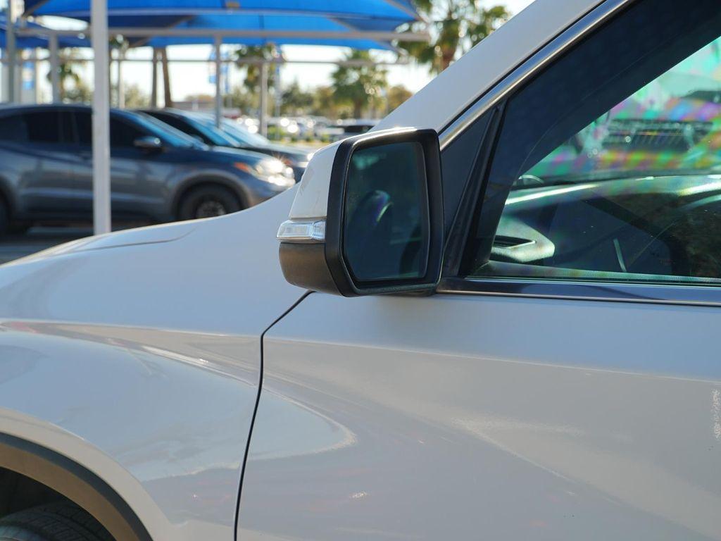 used 2021 Chevrolet Traverse car, priced at $20,994