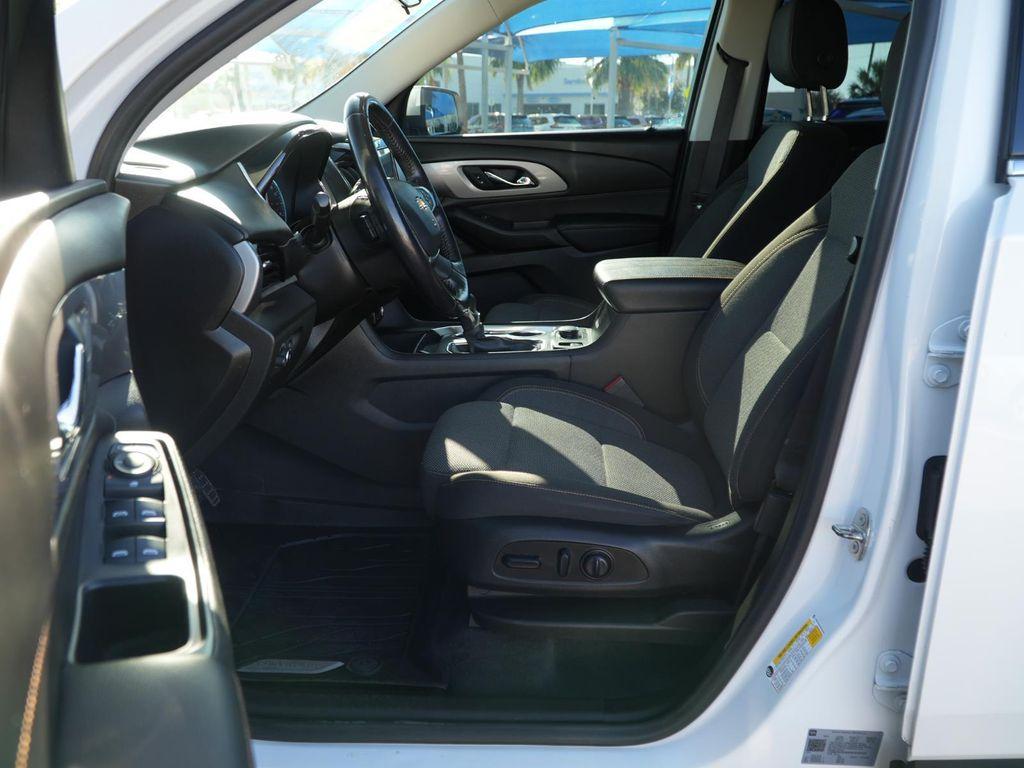 used 2021 Chevrolet Traverse car, priced at $20,994