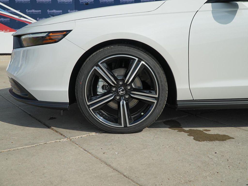 new 2025 Honda Accord Hybrid car, priced at $33,893