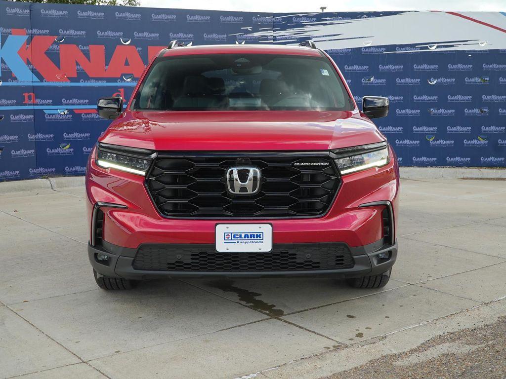 new 2025 Honda Pilot car, priced at $54,834