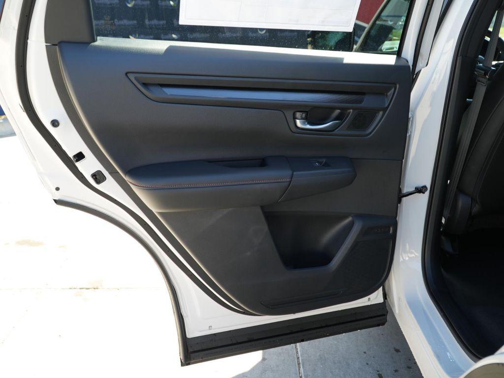 new 2026 Honda CR-V Hybrid car, priced at $40,445