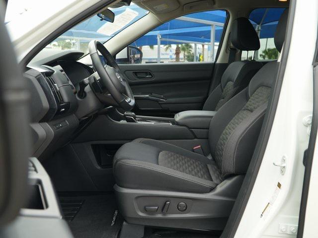 used 2024 Nissan Pathfinder car, priced at $33,000