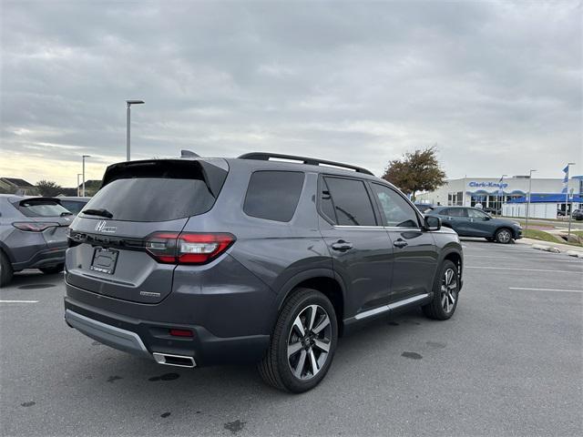 new 2025 Honda Pilot car, priced at $50,995